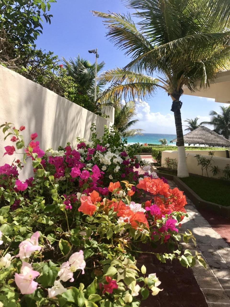 Cancun Beach Aparthotel Brisas Buitenkant foto
