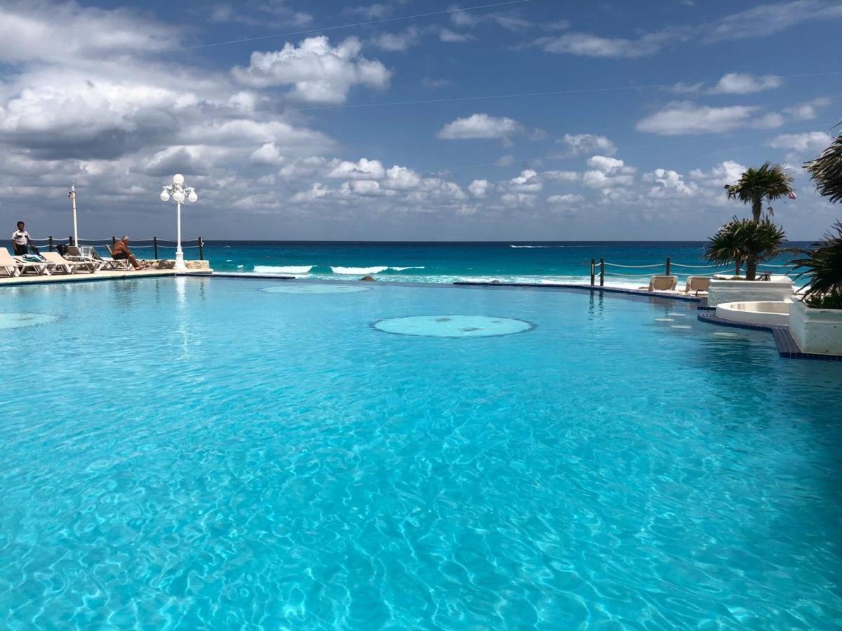 Cancun Beach Aparthotel Brisas Buitenkant foto